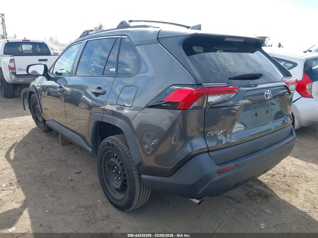 Toyota RAV4 LE 2019 2T3H1RFV0KC012687 Image 3