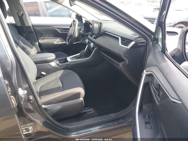 Toyota RAV4 LE 2019 2T3H1RFV0KC012687 Image 5