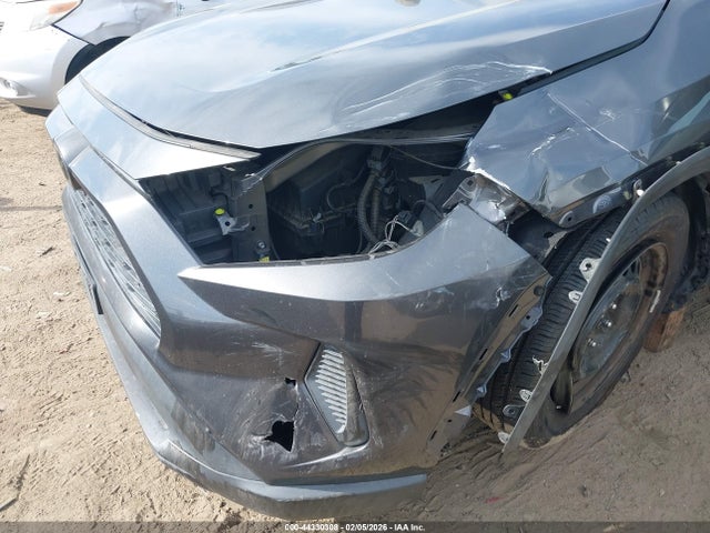 Toyota RAV4 LE 2019 2T3H1RFV0KC012687 Image 6