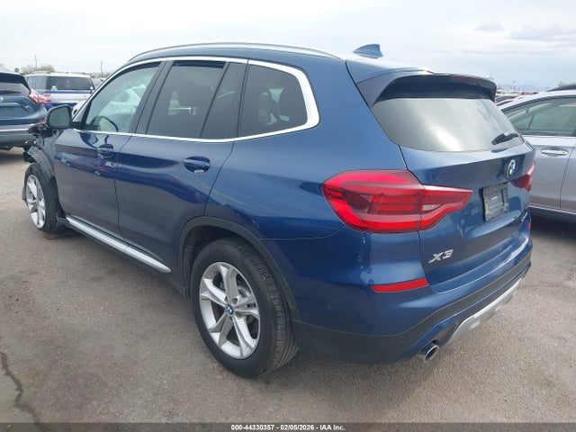 2020 BMW X3 5UXTY5C0XLLE57966 Photo 2