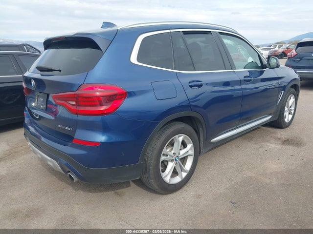 2020 BMW X3 5UXTY5C0XLLE57966 Photo 3