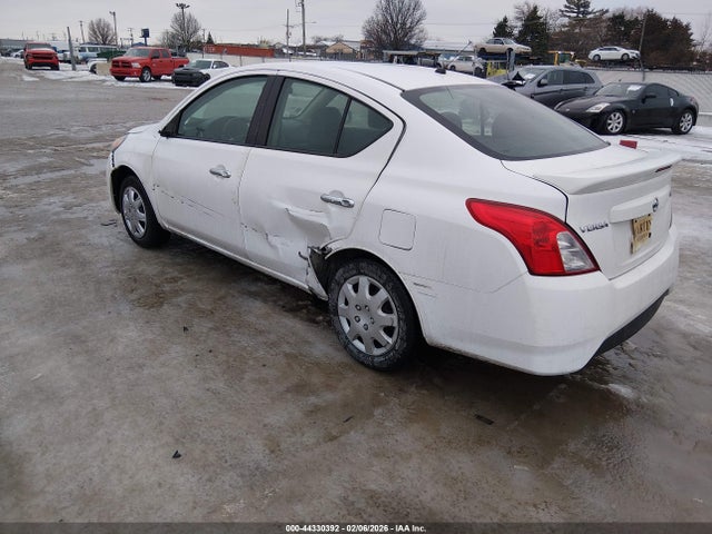 3N1CN7AP5JL822965 Nissan Versa 1.6 Sv