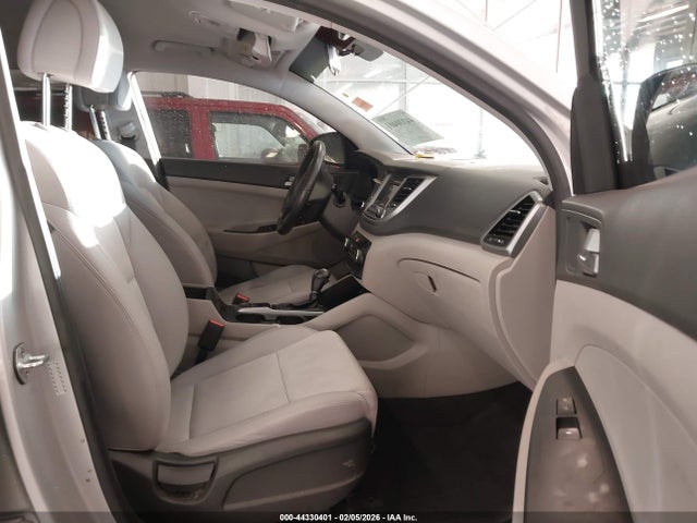 Aukcja sprzedaży 2017 Hyundai Tucson Sport, vin: KM8J3CA20HU278006, numer aukcji: 44330401