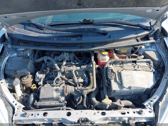 2013 TOYOTA PRIUS C JTDKDTB31D1053571 Photo 9