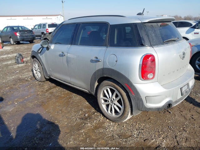 2016 MINI COUNTRYMAN WMWZC5C57GWP49658 Photo 2