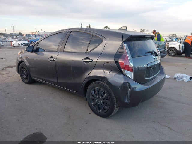 JTDKDTB34F1587280 Toyota Prius C Two