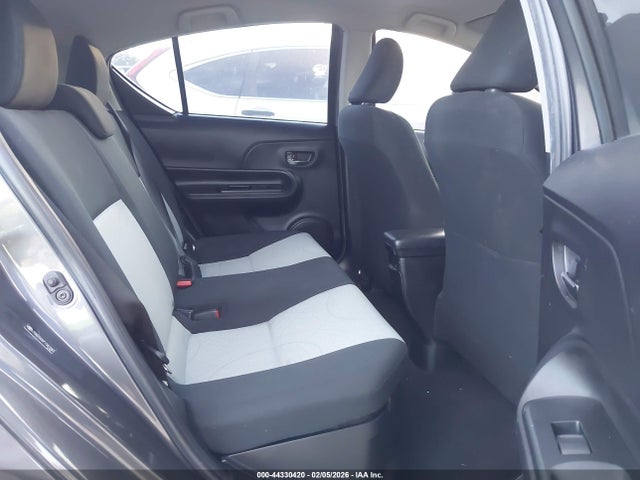 JTDKDTB34F1587280 Toyota Prius C Two