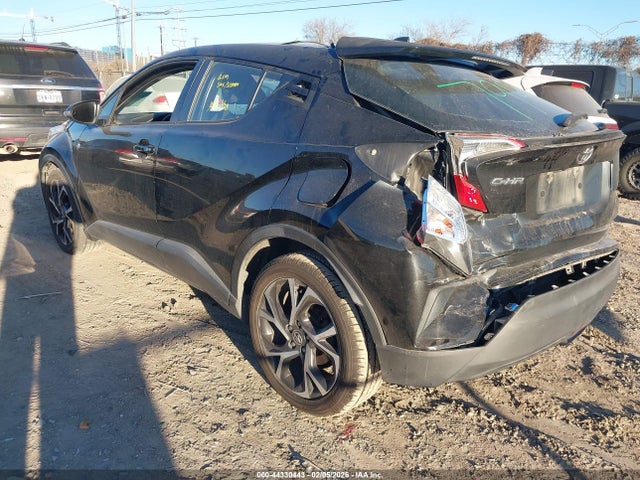 2018 TOYOTA C-HR NMTKHMBX5JR031728 Photo 2