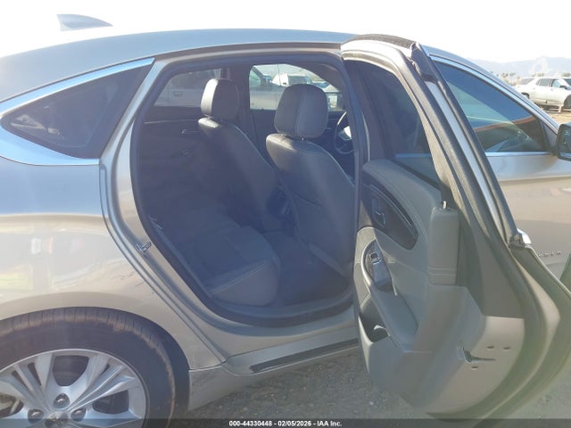 2G1125S38F9102205 Chevrolet Impala 2lt