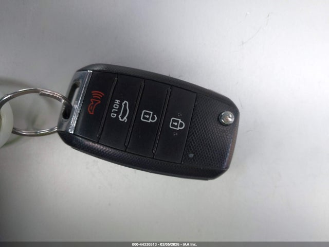 KIA Optima Lx 2016 5XXGT4L38GG002901 Image 11