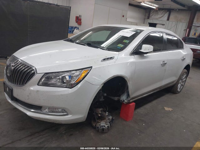 Buick Lacrosse Premium I 2016 1G4GD5G34GF259237 Image 2