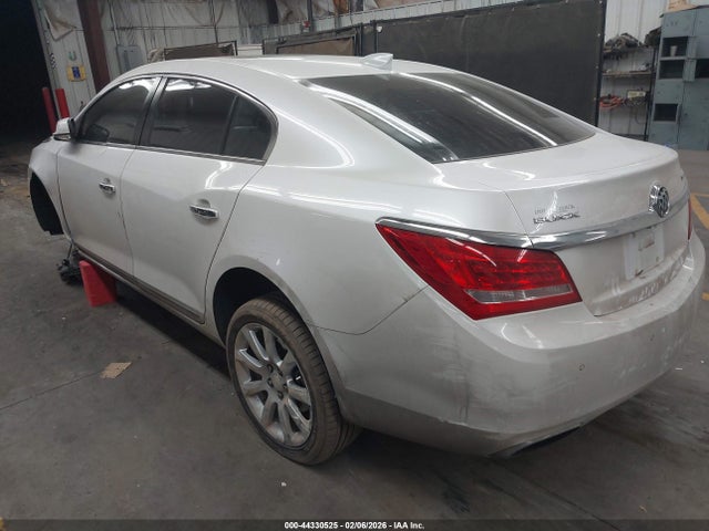 Buick Lacrosse Premium I 2016 1G4GD5G34GF259237 Image 3