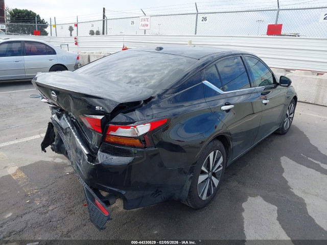 1N4BL4EVXNN415189 Nissan Altima Sl Fwd