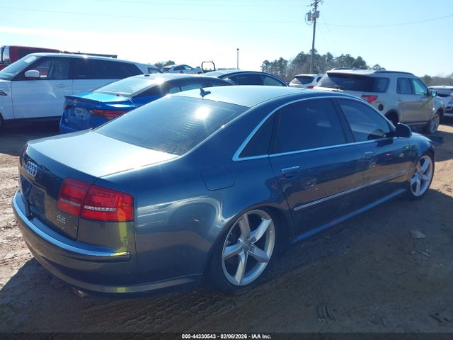 2010 AUDI A8 L WAURVAFA1AN008575 Photo 3