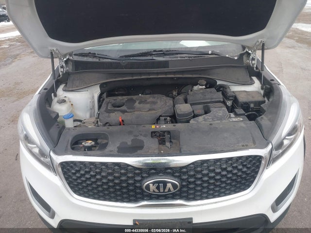 5XYPGDA38HG215500 KIA Sorento 2.4l Lx