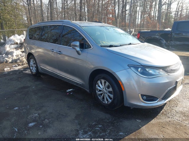 Aukcja sprzedaży 2019 Chrysler Pacifica Touring L, vin: 2C4RC1BG4KR625802, numer aukcji: 44330580