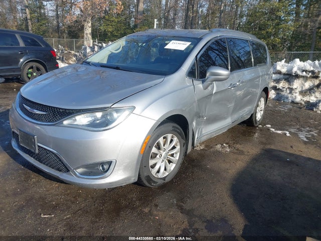 Aukcja sprzedaży 2019 Chrysler Pacifica Touring L, vin: 2C4RC1BG4KR625802, numer aukcji: 44330580