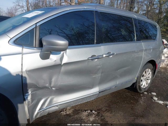 Aukcja sprzedaży 2019 Chrysler Pacifica Touring L, vin: 2C4RC1BG4KR625802, numer aukcji: 44330580