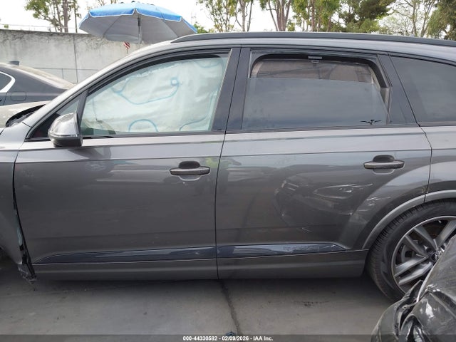 Audi Q7 3.0t Premium 2018 WA1VABF77JD044228 Image 13