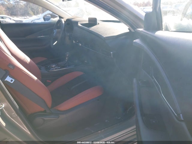 44330612 :رقم المزاد ، 3MVDMBXY4RM717328 vin ، 2024 Mazda Cx-30 2.5 Carbon Turbo مزاد بيع