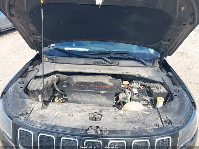 44330613 :رقم المزاد ، 3C4NJCBB4LT229906 vin ، 2020 Jeep Compass Sun And Safety Fwd مزاد بيع