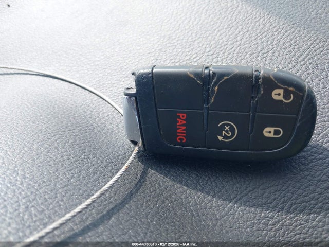 44330613 :رقم المزاد ، 3C4NJCBB4LT229906 vin ، 2020 Jeep Compass Sun And Safety Fwd مزاد بيع