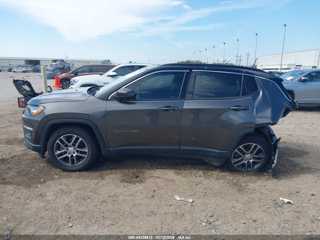 44330613 :رقم المزاد ، 3C4NJCBB4LT229906 vin ، 2020 Jeep Compass Sun And Safety Fwd مزاد بيع