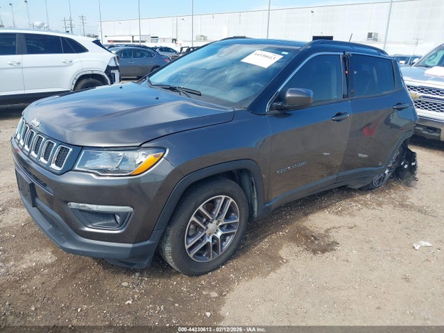 44330613 :رقم المزاد ، 3C4NJCBB4LT229906 vin ، 2020 Jeep Compass Sun And Safety Fwd مزاد بيع