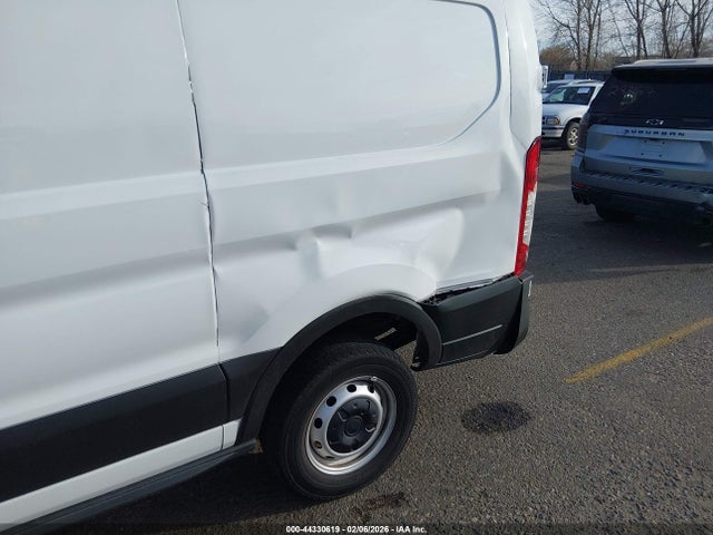 1FTBR1Y82NKA56385 Ford Transit-250