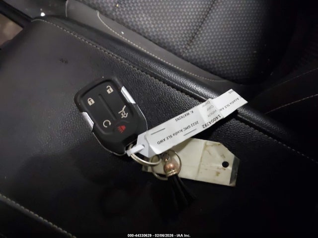 44330629 :رقم المزاد ، 1GKKNRL44NZ157468 vin ، 2022 Gmc Acadia Awd Sle مزاد بيع