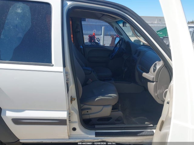 2004 Jeep Liberty Sport მანქანა იყიდება აუქციონზე, vin: 1J4GK48K14W311326, აუქციონის ნომერი: 44330651