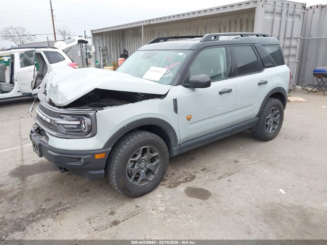 Ford Bronco Sport Badlands 2021 3FMCR9D98MRB36877 Image 2
