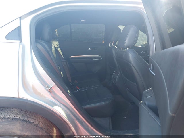 44330675 :رقم المزاد ، 1GYFZCR44LF030590 vin ، 2020 Cadillac Xt4 Fwd Premium Luxury مزاد بيع