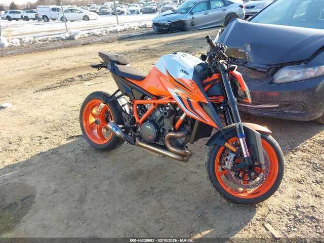 2022 KTM 1290 VBKV39409NM955678