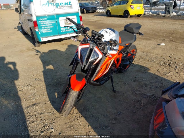 2022 KTM 1290 VBKV39409NM955678 Photo 1