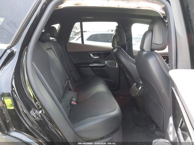 44330689 :رقم المزاد ، 4JGGM2BB5PA028826 vin ، 2023 Mercedes-benz Eqe 350+ Suv مزاد بيع