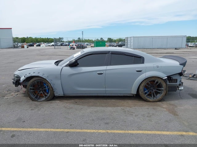 44330705 :رقم المزاد ، 2C3CDXGJ5NH181533 vin ، 2022 Dodge Charger Scat Pack Widebody مزاد بيع