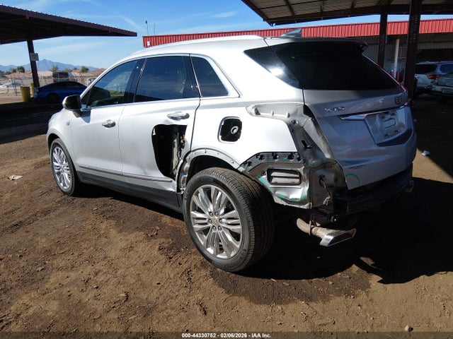 2019 CADILLAC XT5 1GYKNERSXKZ148256 Photo 2