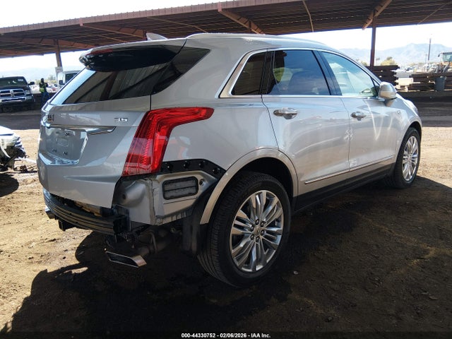 2019 CADILLAC XT5 1GYKNERSXKZ148256 Photo 3