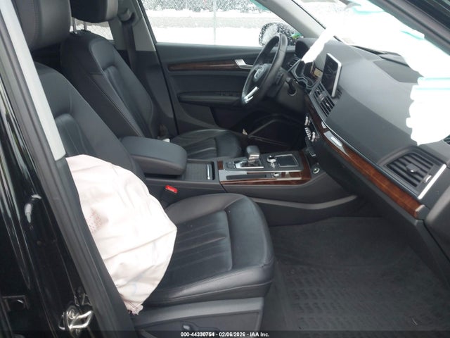 2019 AUDI Q5 WA1BNAFY9K2084205 Photo 4
