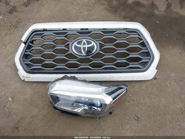 3TMCZ5AN8PM641043 Toyota Tacoma Trd Off Road