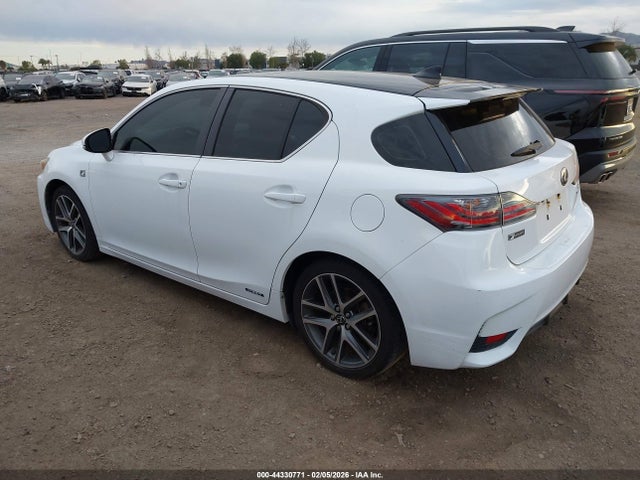 2015 LEXUS CT 200H JTHKD5BH4F2223585 Photo 2