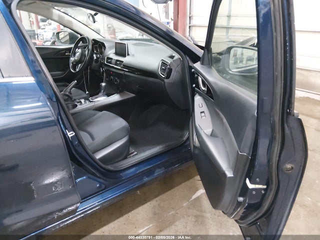 3MZBM1L72GM323269 Mazda Mazda3 I Touring