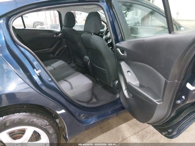 3MZBM1L72GM323269 Mazda Mazda3 I Touring