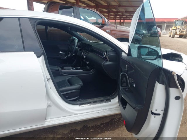 W1K5J4HB7SN508042 Mercedes-Benz Cla 250 Coupe 4matic