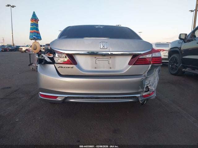 Honda ACCORD LX 2017 1HGCR2F39HA206845 Image 16