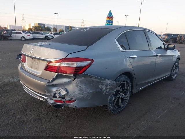 Honda ACCORD LX 2017 1HGCR2F39HA206845 Image 4