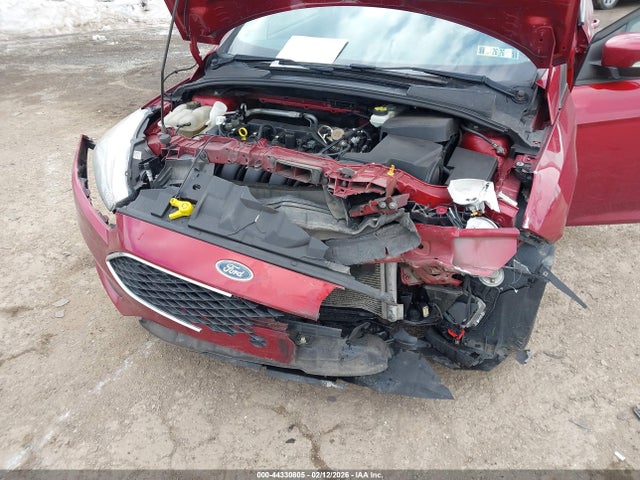 1FADP3K29HL281308 Ford FOCUS SE