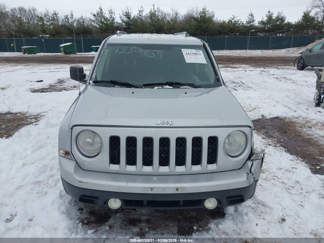 2012 Jeep Patriot Latitude მანქანა იყიდება აუქციონზე, vin: 1C4NJPFA7CD617260, აუქციონის ნომერი: 44330831