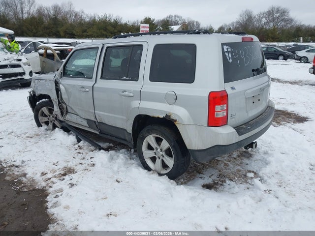 2012 Jeep Patriot Latitude მანქანა იყიდება აუქციონზე, vin: 1C4NJPFA7CD617260, აუქციონის ნომერი: 44330831